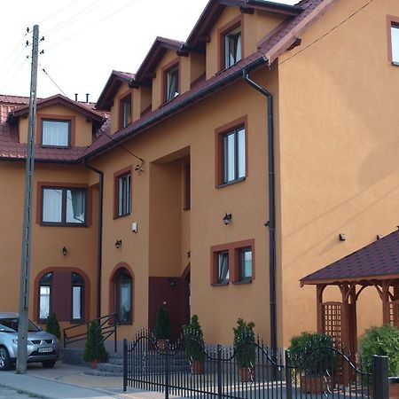 Dąbrowa Górnicza Zajazd Bachus מראה חיצוני תמונה