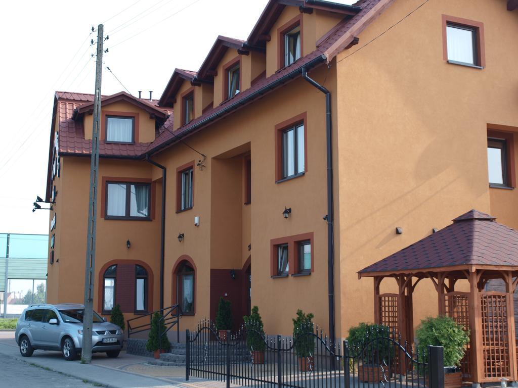 Dąbrowa Górnicza Zajazd Bachus מראה חיצוני תמונה
